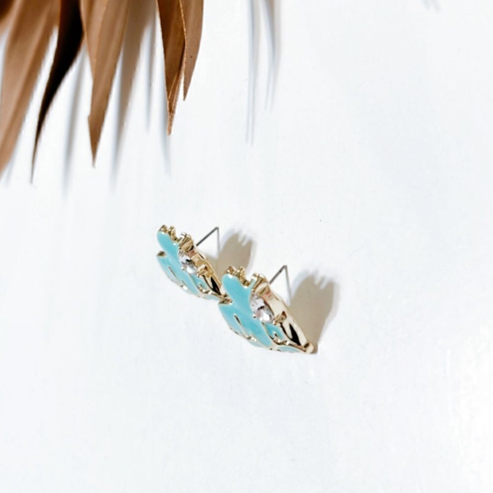 Blue heart stud earrings S591 - Picture 3 of 4